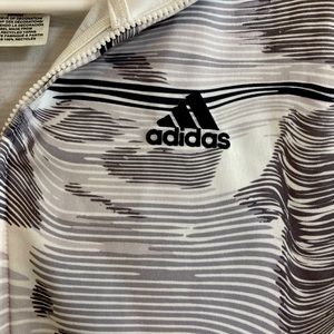 Adidas Boys’ Large Jacket, Excellent condition, non-smoking and pet free home